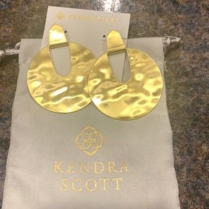 COPY - Glamorous Gold (Diane) Kendra Scott earrings
